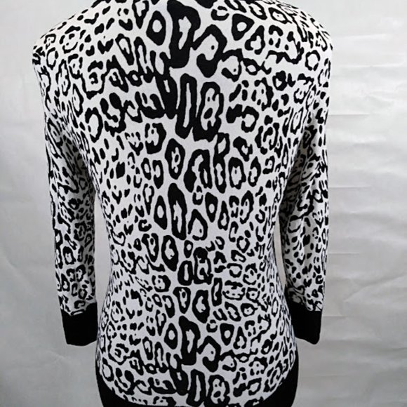 White‎ House Black Market Geometric Black and White Print XS - Picture 2 of 6